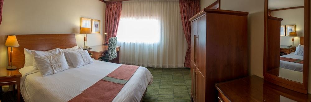 Peermont Walmont At The Grand Palm, Gaborone Hotell Eksteriør bilde
